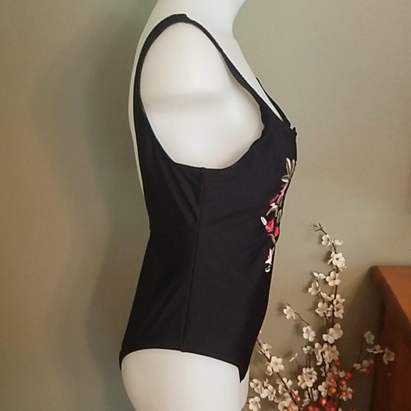 NWT Vigoss one piece bathing suit - Picture 6 of 11